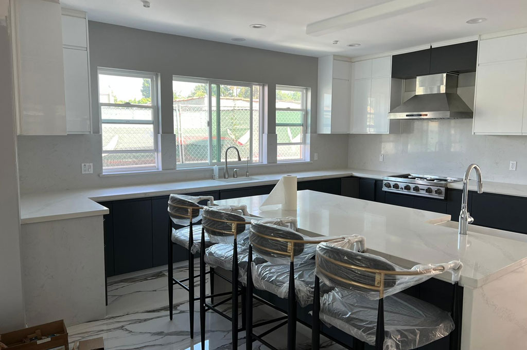 Lacquer-Kitchen-Cabinet